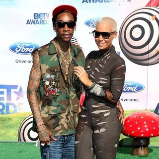 Wiz Khalifa, Amber Rose in BET Awards 2011